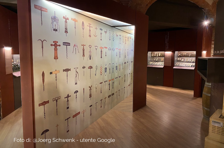 Cavatappi preziosi nel museo dei Cavatappi di Barolo