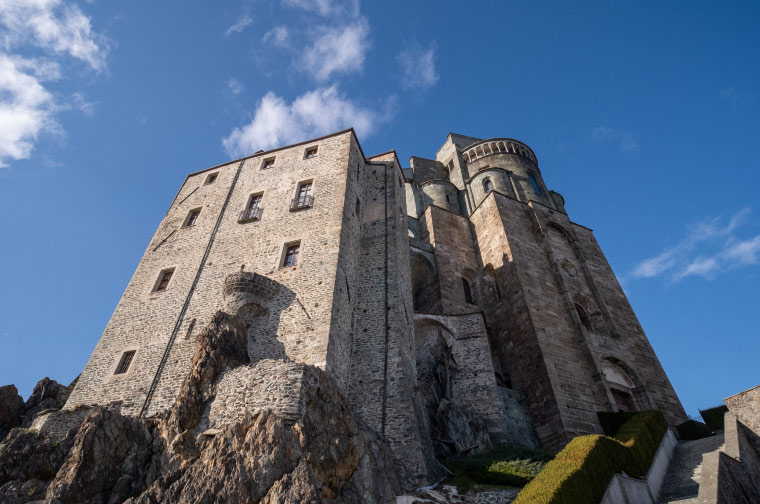 Facciata della Sacra di San Michele