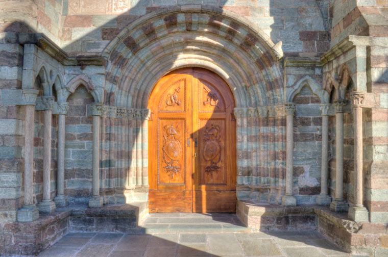 Portone d'ingresso della Sacra di San Michele